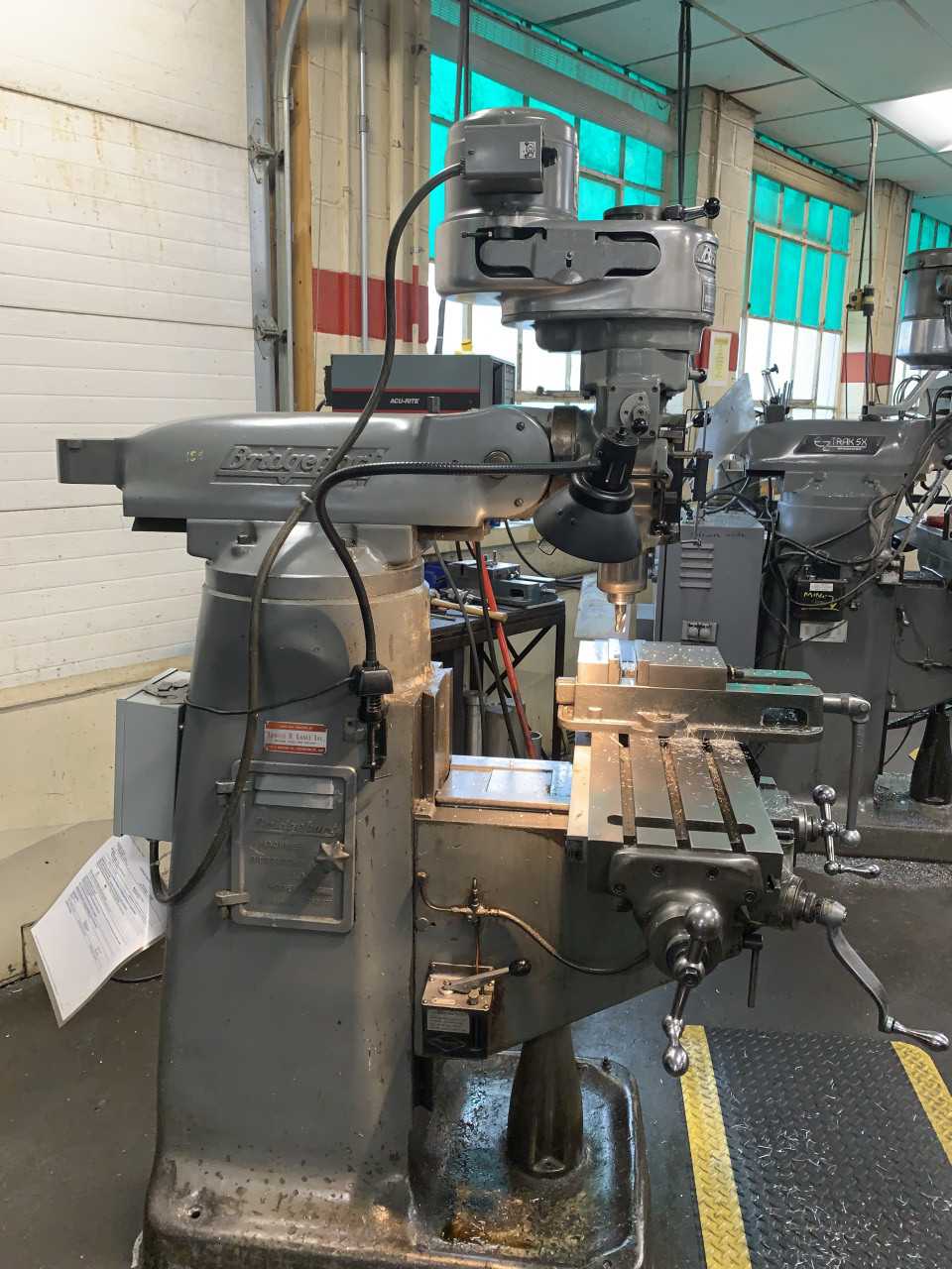 1972 Bridgeport 156916 Mill - MILLING MACHINES