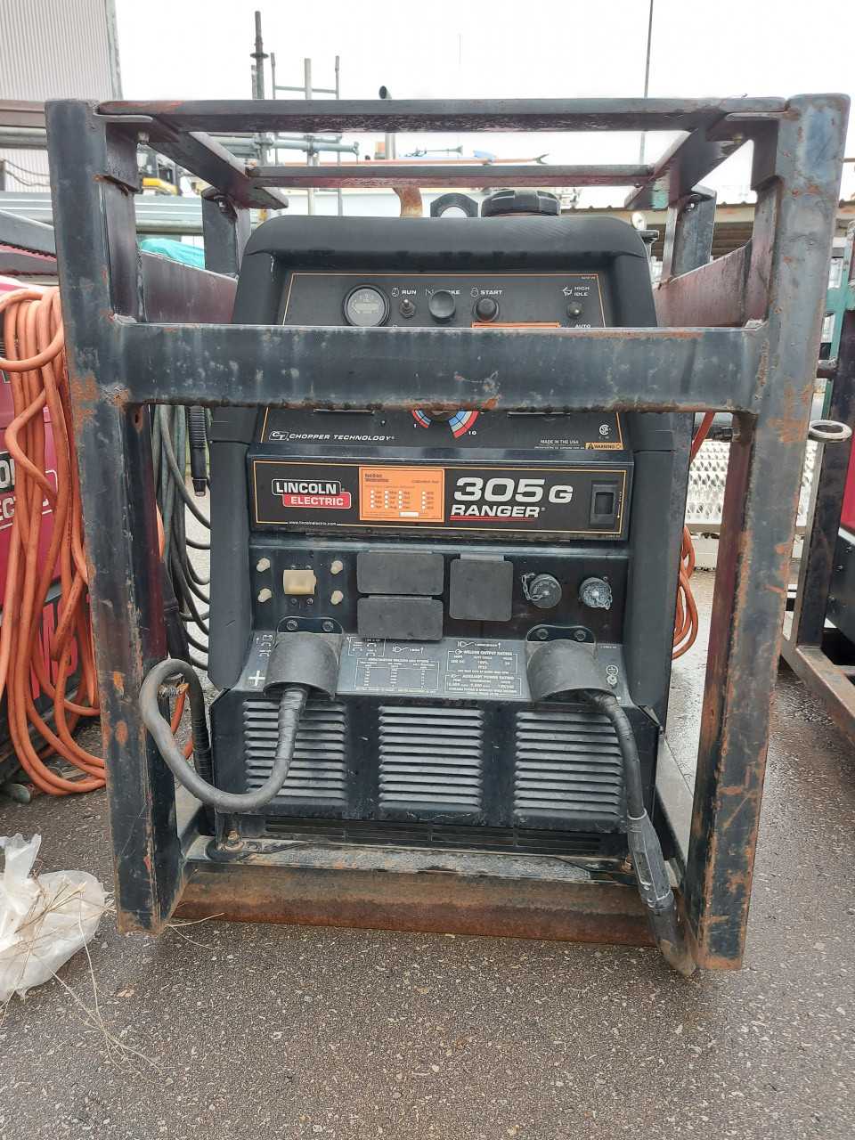 Lincoln Electric 305G Ranger Welder - WELDING EQUIPMENT