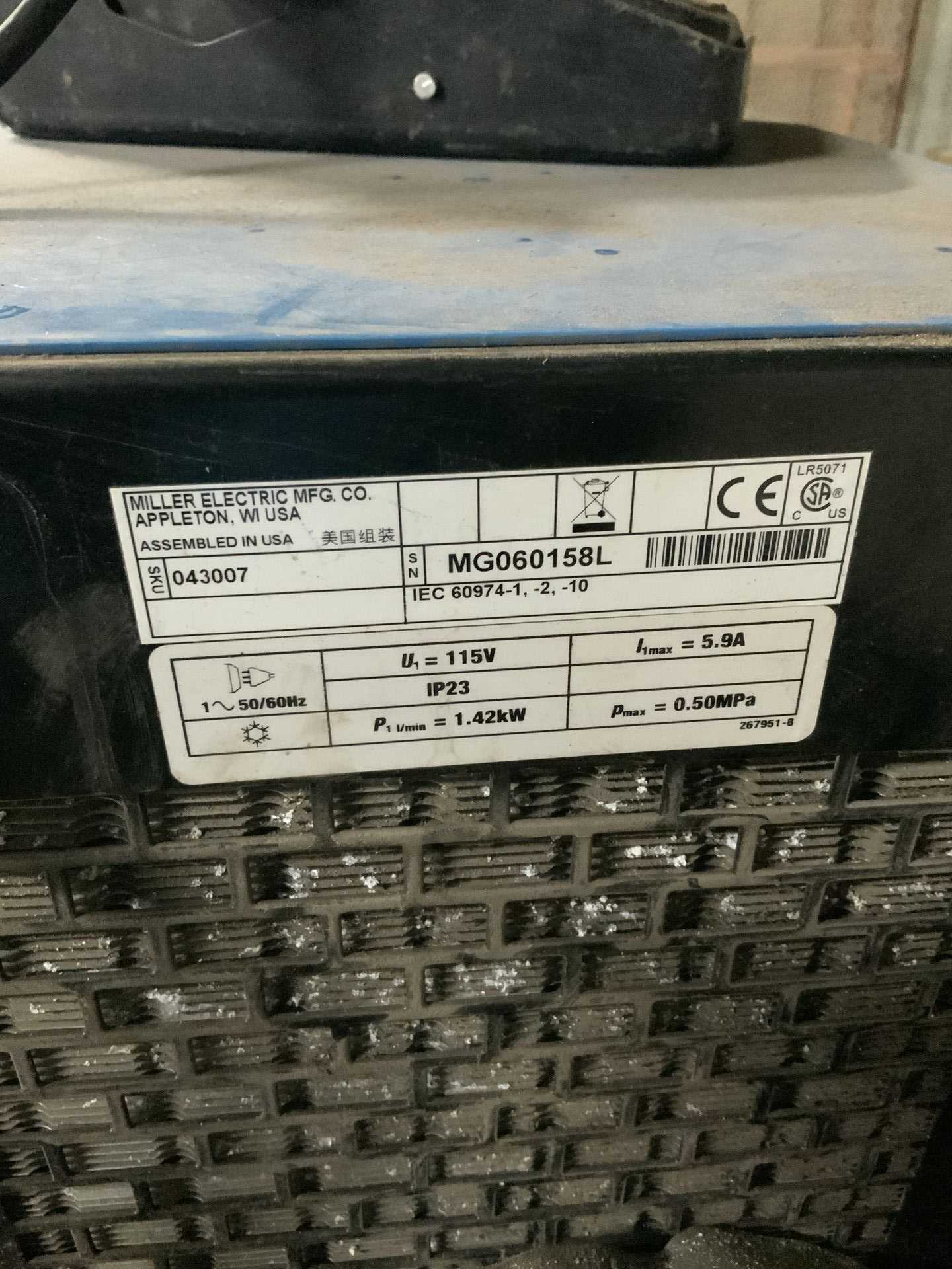 LINCOLN SQUARE WAVE TIG 300 WELDER - TIG WELDERS