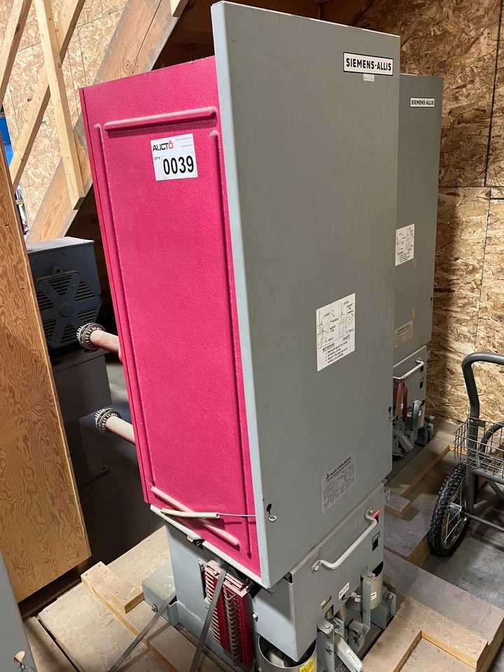 1978 Siemens Allis-Chalmers MA-250C1 High Voltage Ruptair Power Circuit Breaker - CIRCUIT BREAKERS