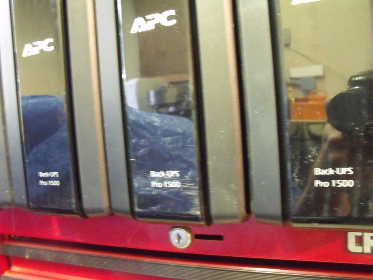 5 APC Batter Backup Units 4) Back-UPS Pro 1500 - UPS