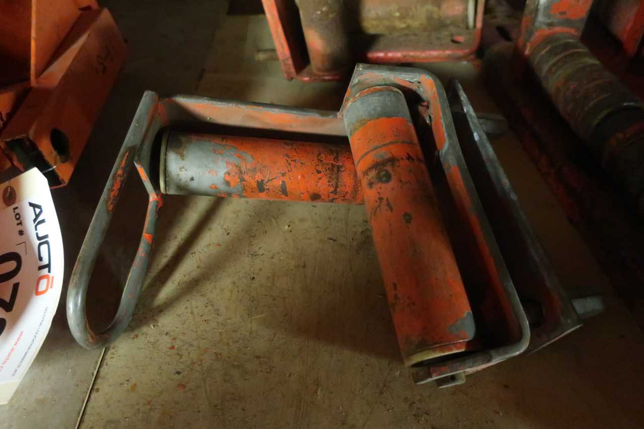LOT OF 2 90 DEGREE TRAY ROLLER - TRAILER MOUNTED EQUIPMENT
