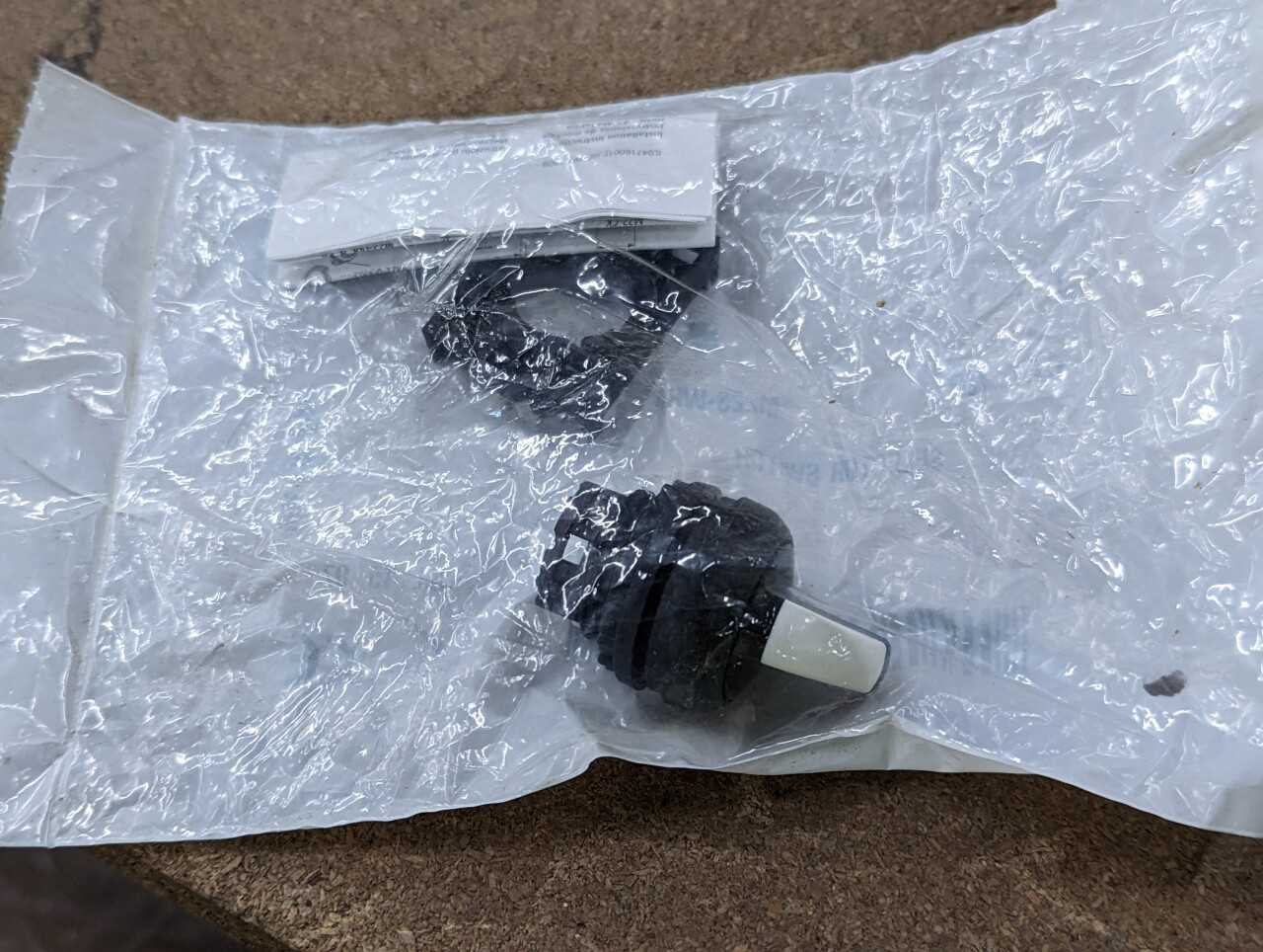 [Eaton - 260QTY] "M22S-WRK" Selector Switches - ELECTRICAL COMPONENTS