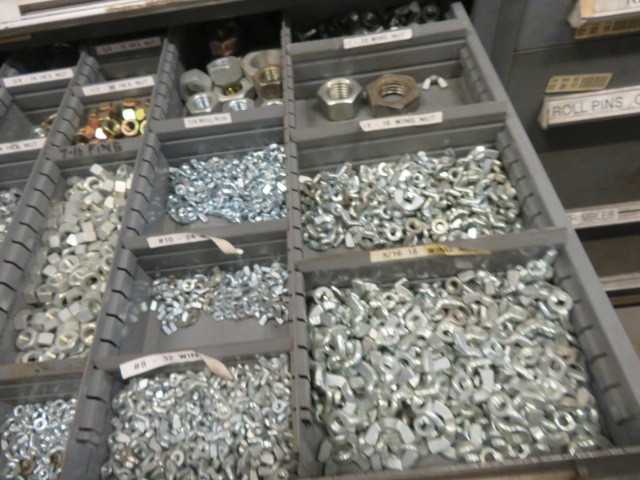 6 Drawer Stanley Vidmar and contents - MISCELLANEOUS