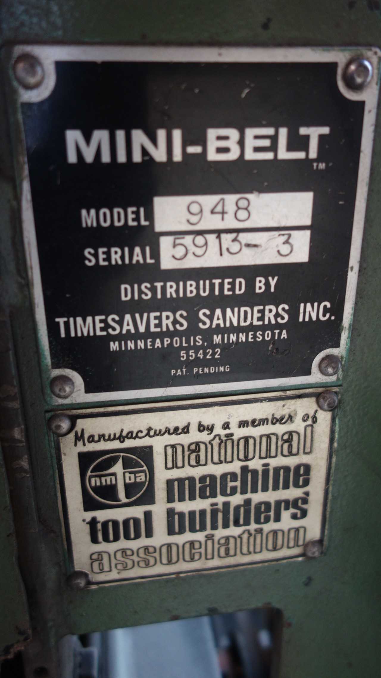 TIMESAVERS SANDERS 948 MINI-BELT 9IN FEED THROUGH BELT SANDER - GRINDING MACHINES