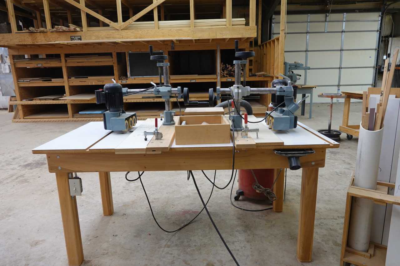 Double Router Table w/Power Feeds - MACHINING ACCESSORIES & TOOLING