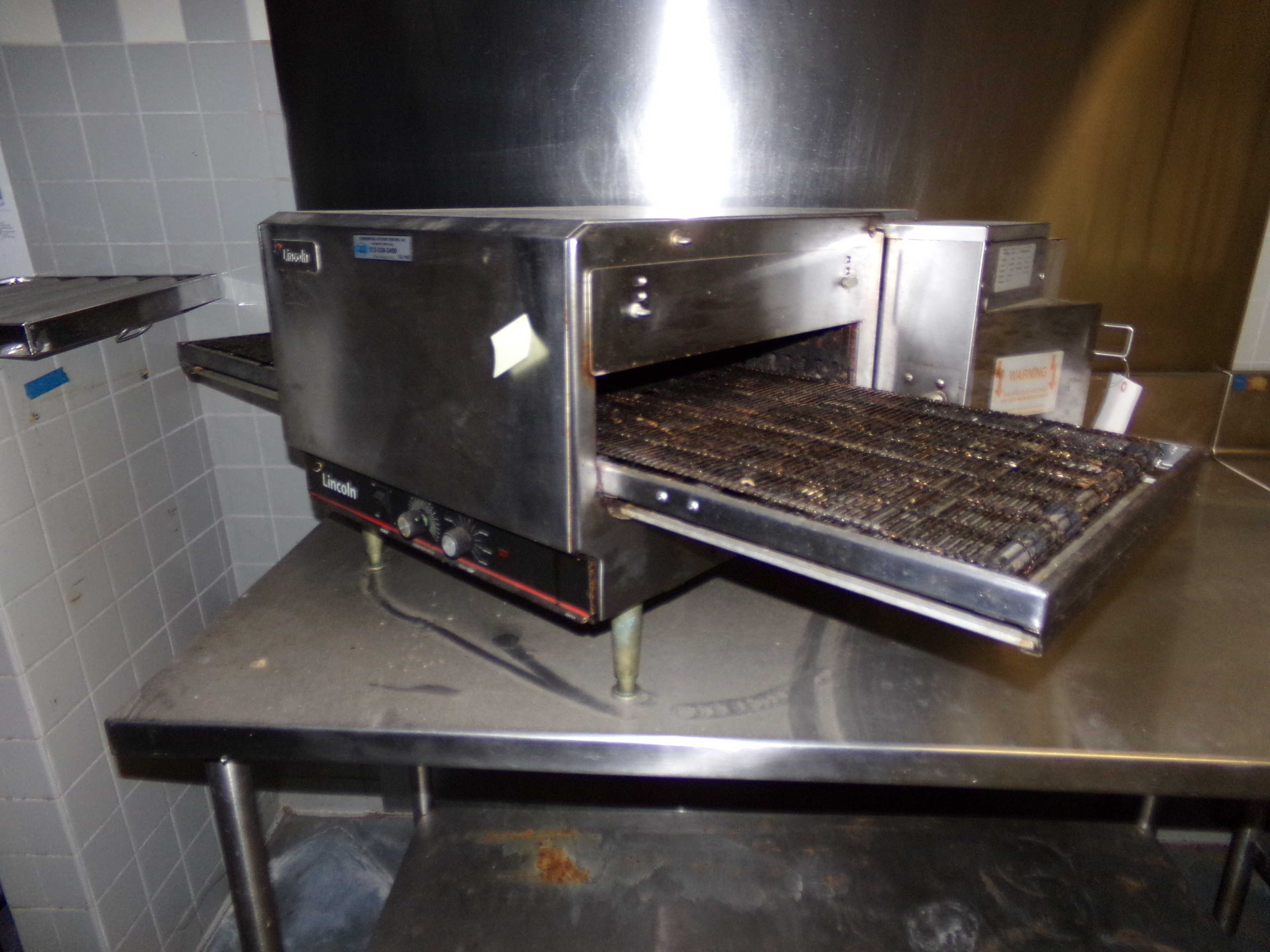 LINCOLN 1301 IMPINGER COUNTERTOP OVEN - LAB & SCIENTIFIC