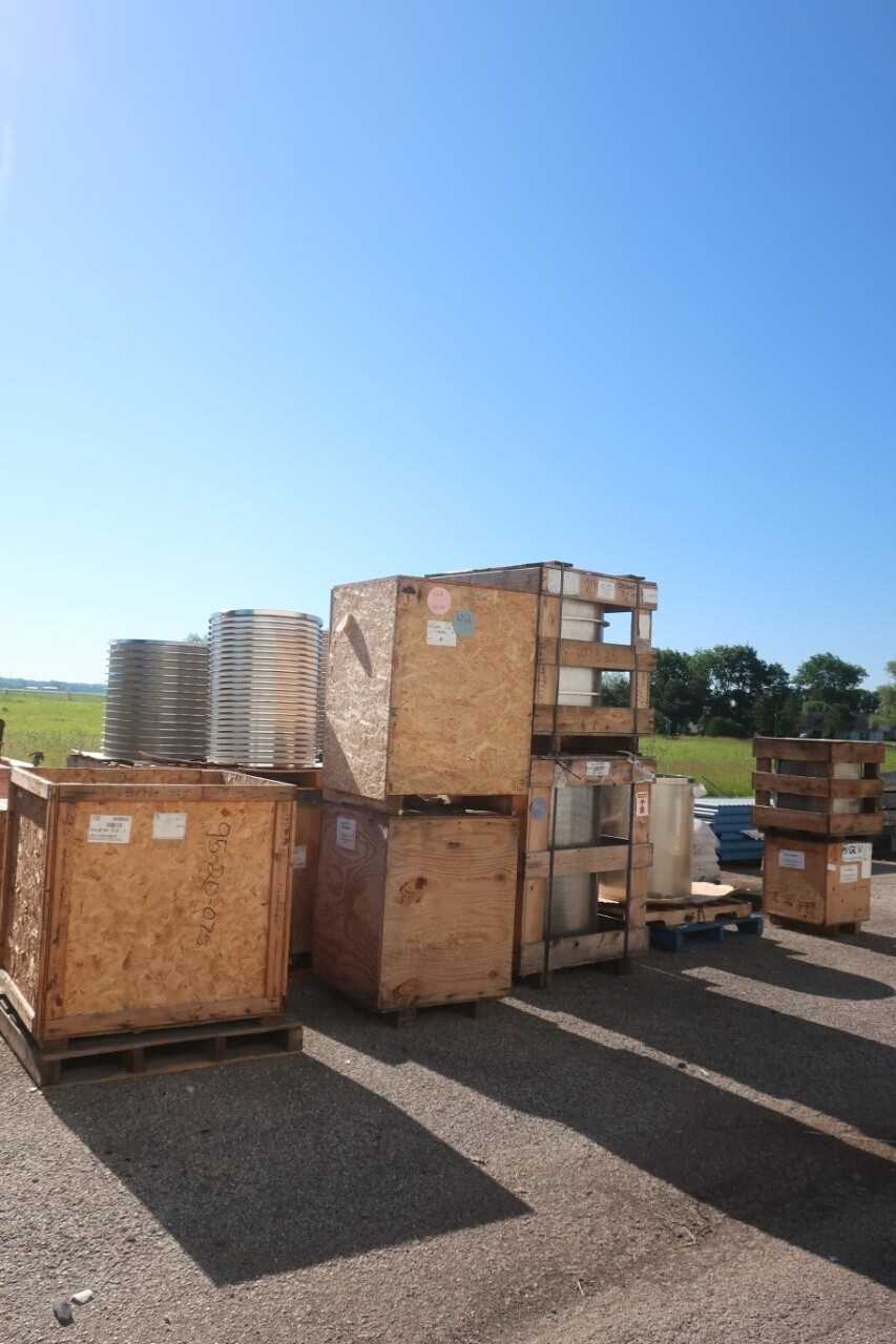 LOT OF STAINLESS DRILLED SCREEN CYLINDERS - INDUSTRIAL PARTS