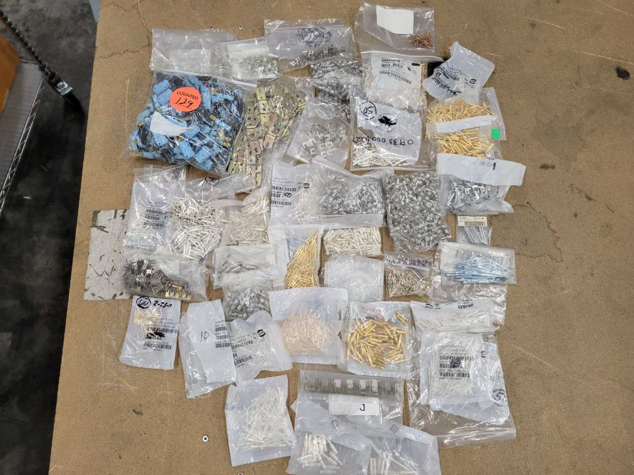 [Harting] Assorted Contacts, 129 Limit Switches - CONTROL VALVE
