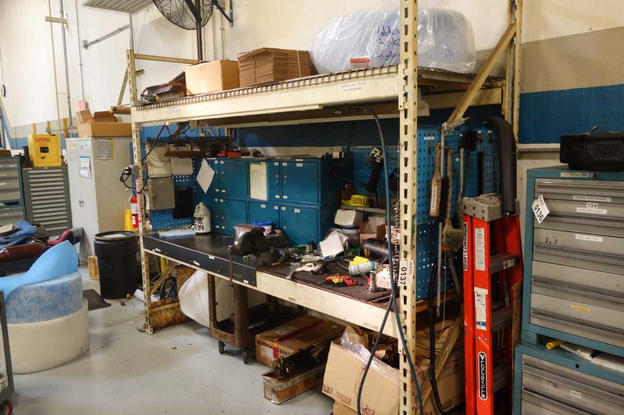 Pallet racking/workbench with 8" bench vise, cabinets - PALLET RACKING