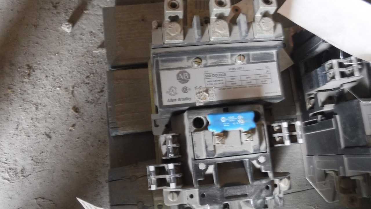 Lot of Allen Bradley Contactors - CONTACTORS
