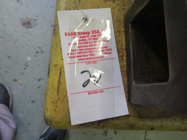 Lift table, no contents - MISCELLANEOUS