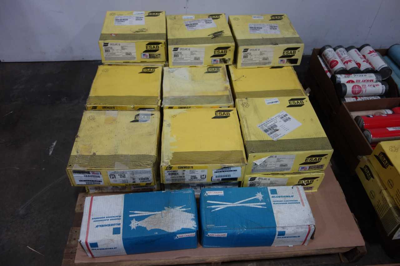 LOT OF ASSORTED WELDING EQUIPMENT - WELDING EQUIPMENT