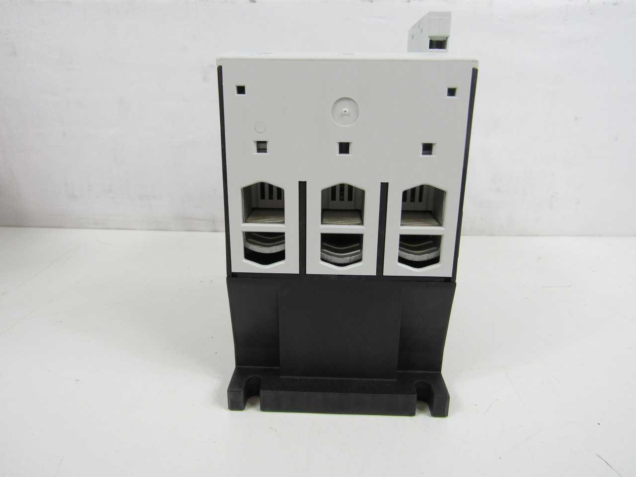 Quantity of 8x XTCE115GS1T Contactors - CONTACTORS