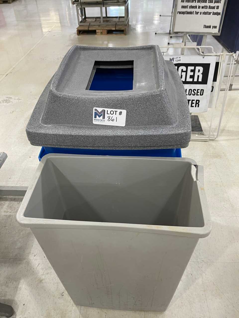 Recycle Cans and a trash can Heavy duty - MANUAL PALLET JACKS