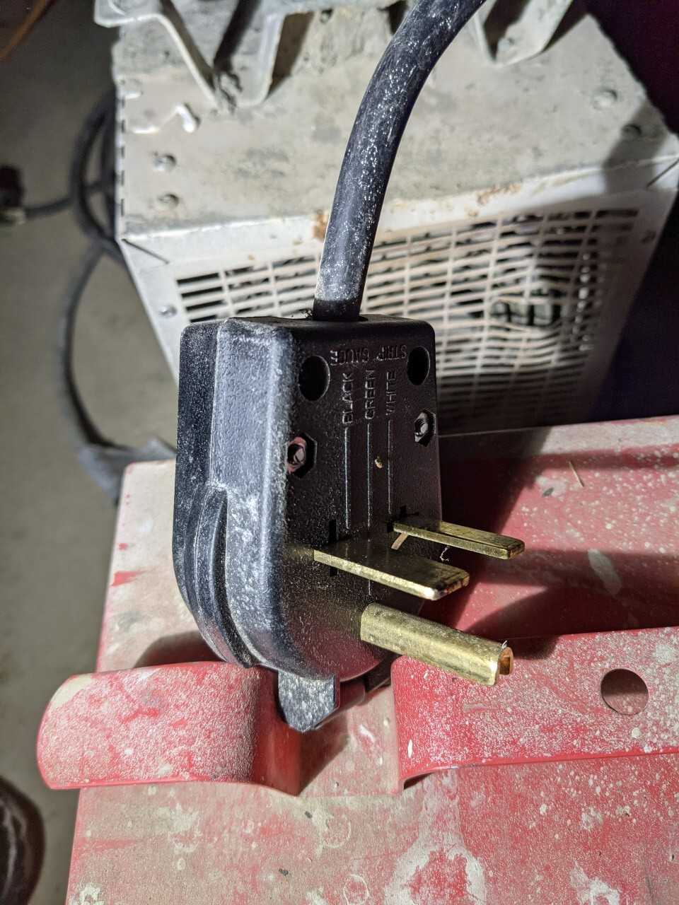 Lot of 6 shop heater - HVAC EQUIPMENT