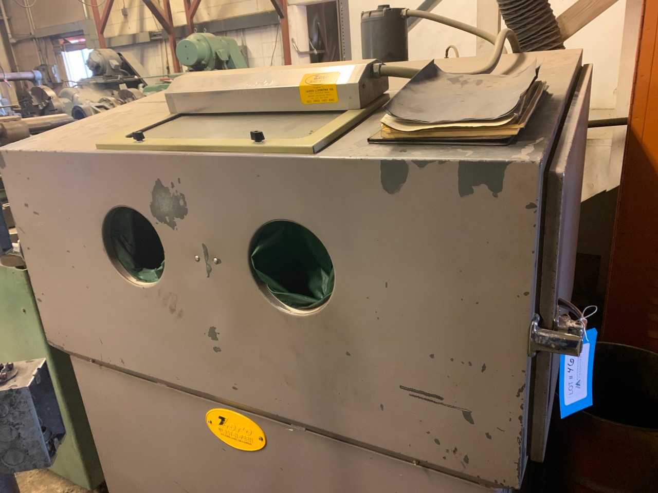Zero Bead blaster w/ dust collection sys. - MACHINING ACCESSORIES & TOOLING