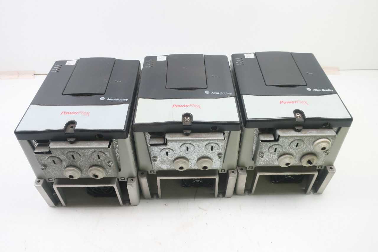1 LOT OF 3 ALLEN BRADLEY 20AD014A0AYNANCO POWERFLEX 70 POWERFLEX 70 10HP 432-528V-AC 0-460V-AC 47-63HZ 60HZ 12.4A AMP 14A AMP AC MOTOR DRIVE - MOTOR DRIVES