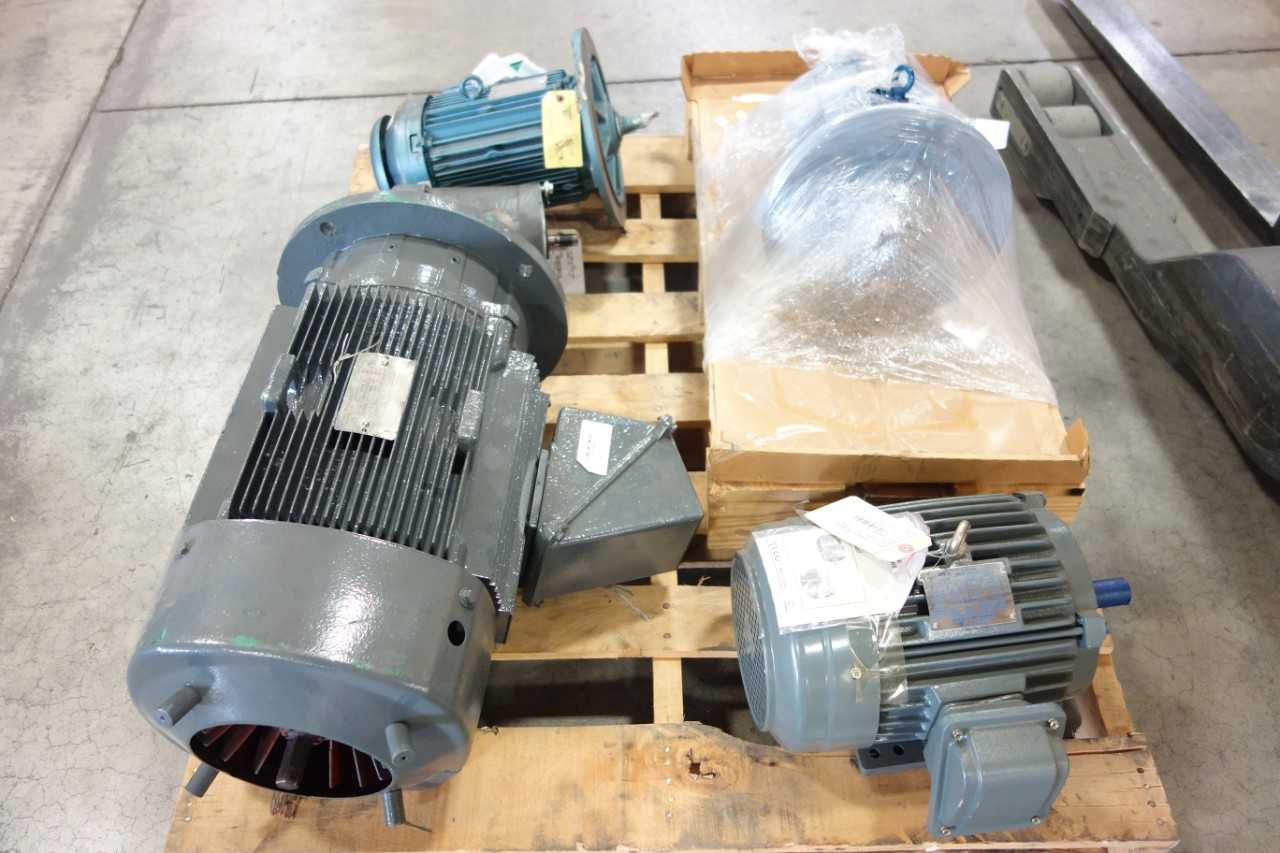 LOT OF ASSORTED MOTORS SEW EURODRIVE - ELECTRIC MOTORS