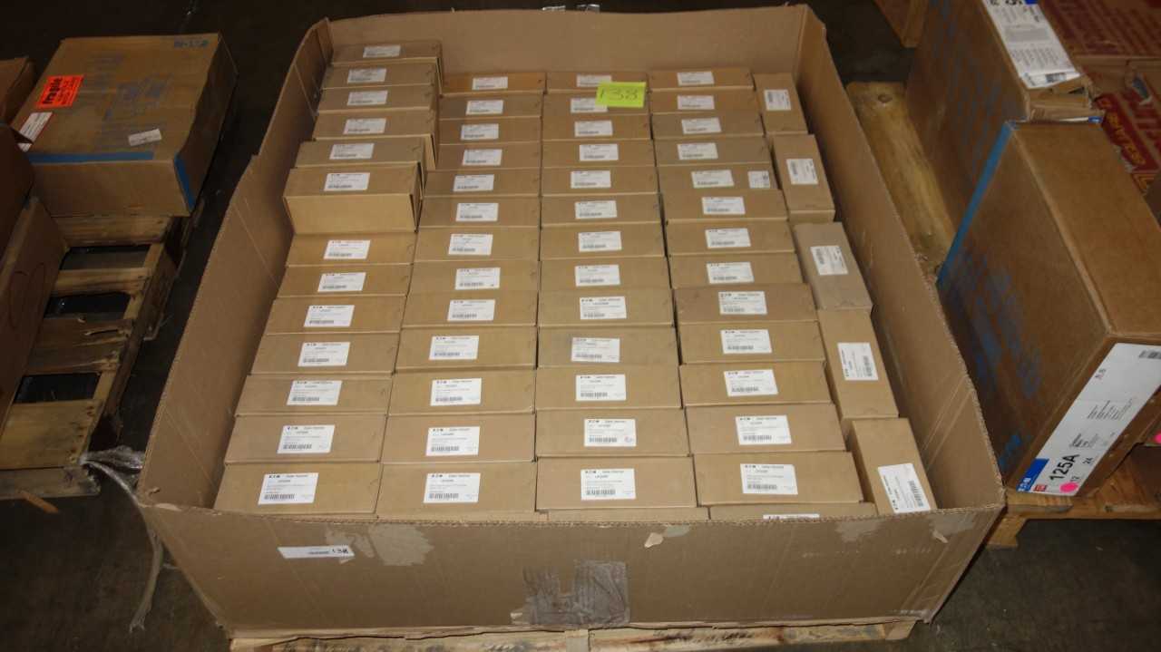 1 PALLET OF 138 EATON LRCS3WK REAR CONNECT STUDS LG BREAKER - CIRCUIT BREAKERS