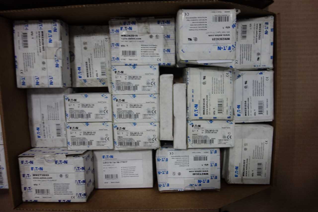 2 PALLETS OF ASSORTED EATON CIRCUIT BREAKERS - ELECTRICAL COMPONENTS