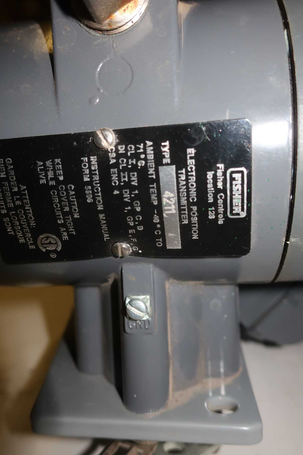 LOT OF 3 ASSORTED FISHER INSTRUMENTATION, POSITION TRANSMITTER, TRANSDUCER, 4211, 646 - INSTRUMENTATION