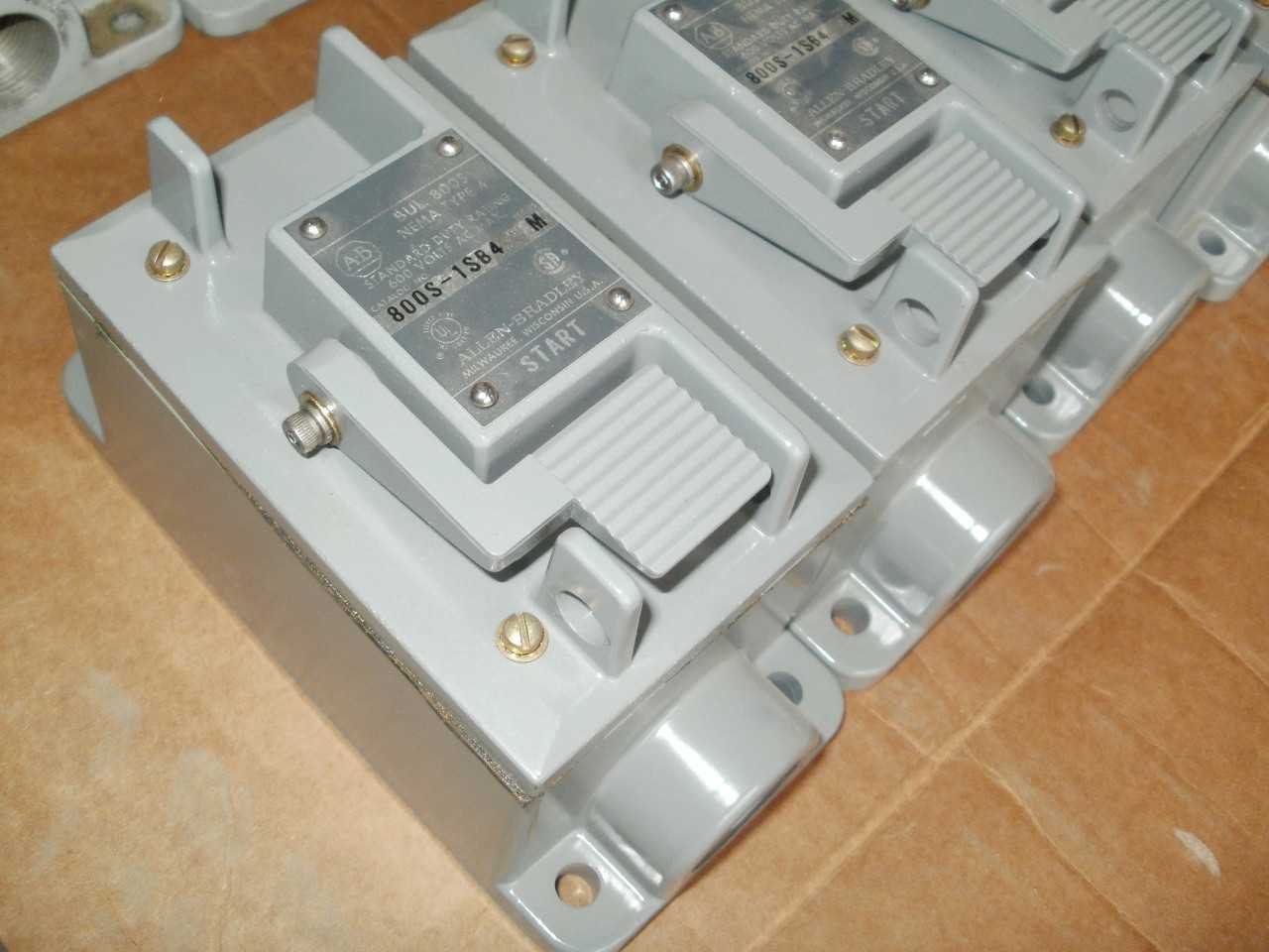 ALLEN BRADLEY SWITCHES & BOXES ( QTY. 12 ) - AUTOMATION & CONTROLS