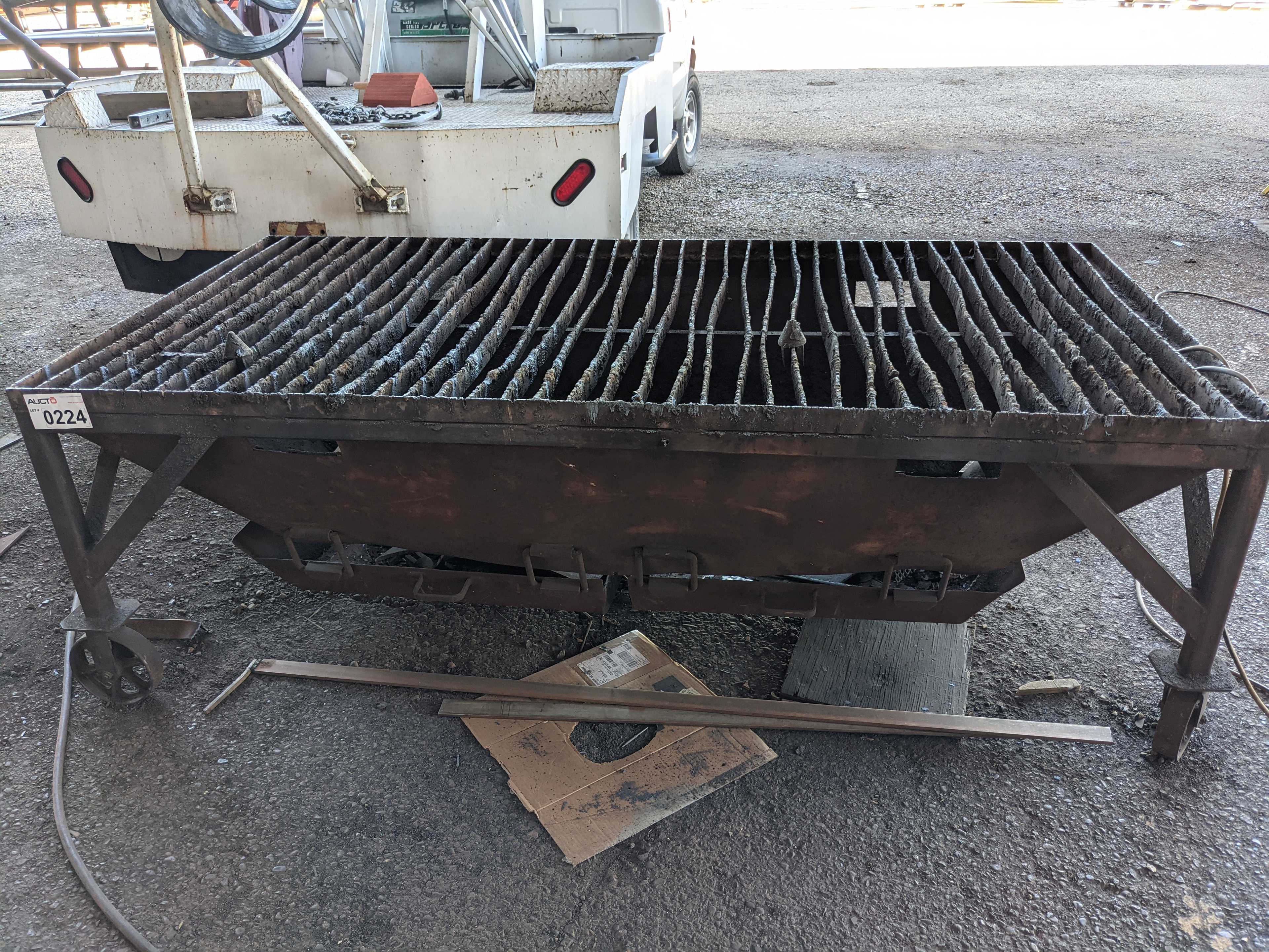 WELDING TABLE - WELDING EQUIPMENT