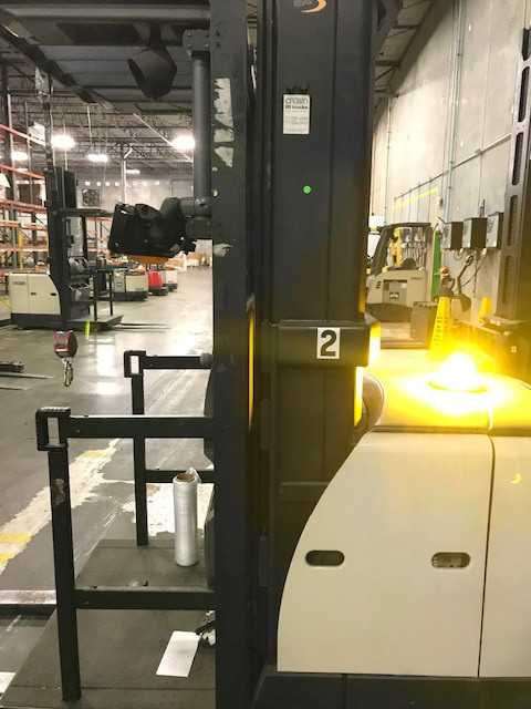 2005 Crown SP3420-30T order picker, Norcross, GA - ORDER PICKER