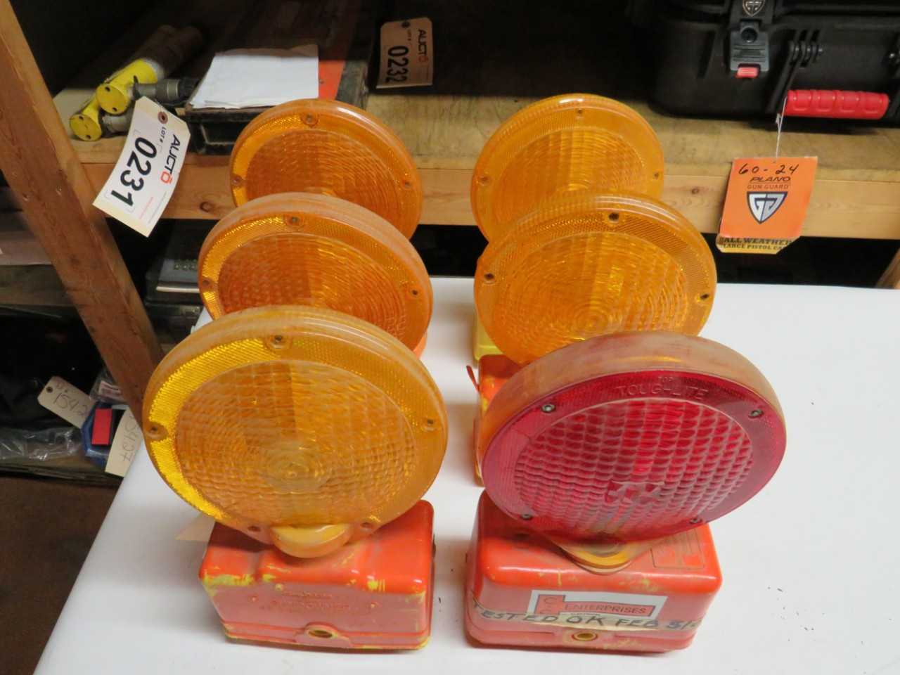 LOT OF 6 ASSORTED CONSTRUCTION CAUTION STROBE LIGHTS - LIGHTING