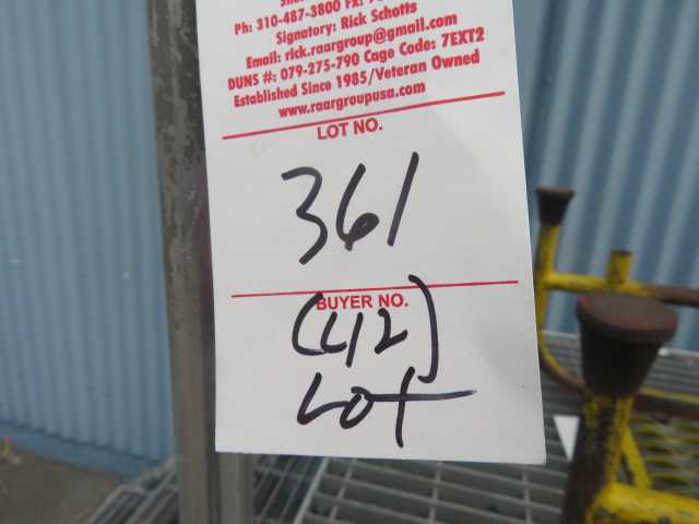 Steel Steps, Platforms, Aluminum Steps, Ladders, (lot) - MISCELLANEOUS