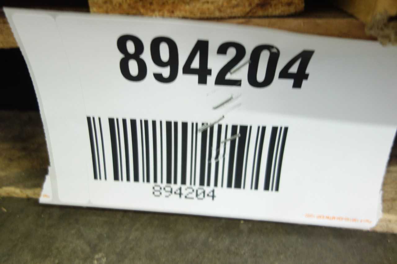 PALLET OF ASSORTED LINEAR BEARINGS AND BALL SCREW ASSEMBLIES - BEARINGS