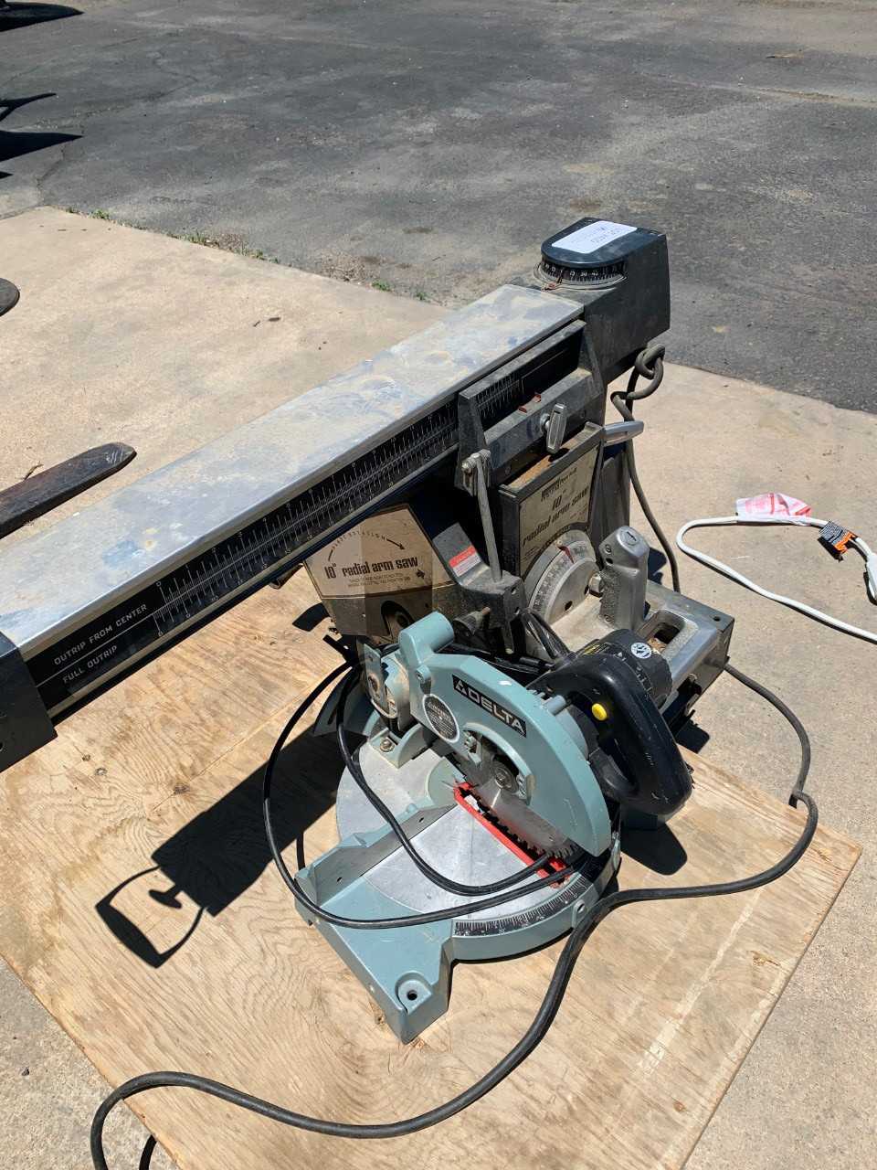 Delta Radial Arm Saw - METAL SAWS