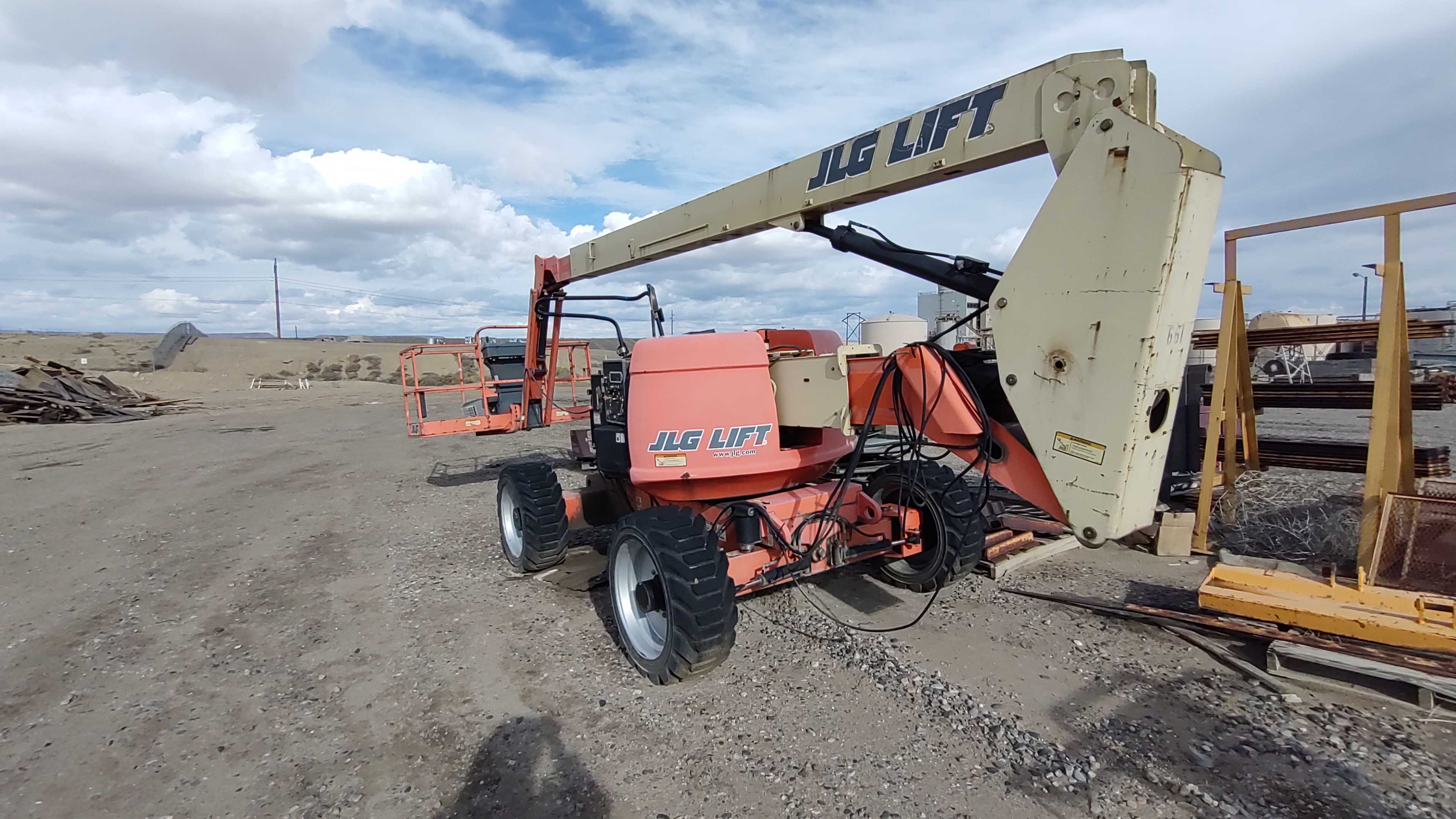 2008 JLG MODEL # 600AJ Boom Lift - BOOM LIFTS