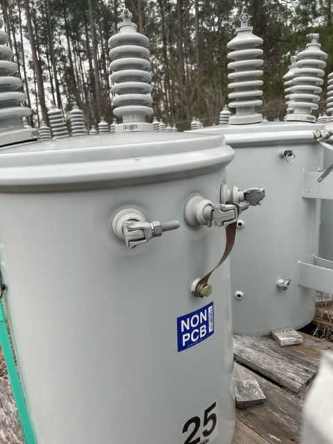 Lot of 20- 25 KVA Pole Mounted Transformer - CONTROL TRANSFORMERS