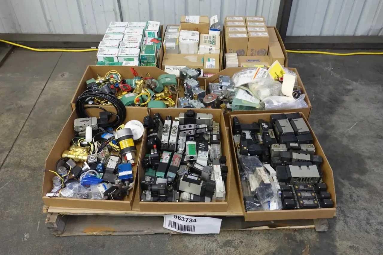 PALLET OF ASSORTED SOLENOID VALVES - SOLENOID VALVE