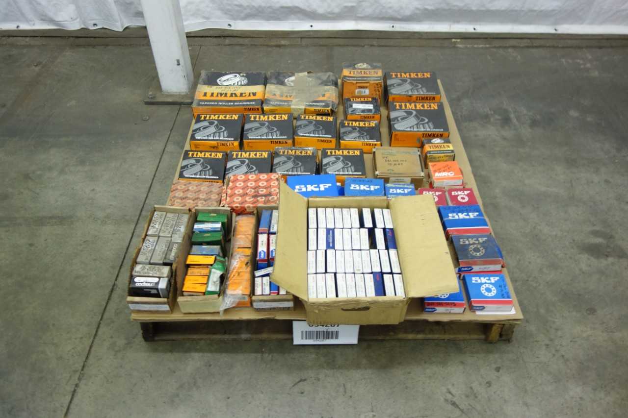 PALLET OF ASSORTED ROLLER BEARINGS - BEARINGS
