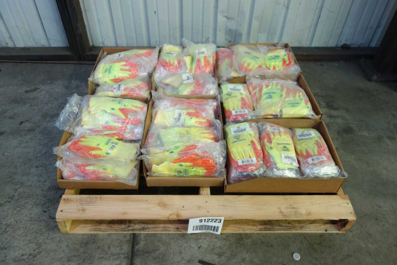 PALLET OF WEST CHESTER PROTECTIVE GEAR RUBBER COATED GLOVES - LAB & SCIENTIFIC