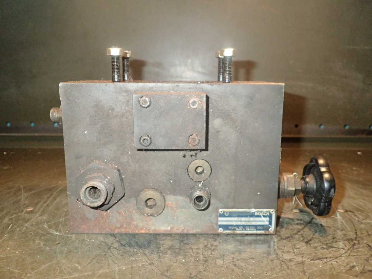 Bosch O-813-228-477 SH5-0863-0 Steel Hydraulic Valve Manifold Block Section - PNEUMATIC VALVE