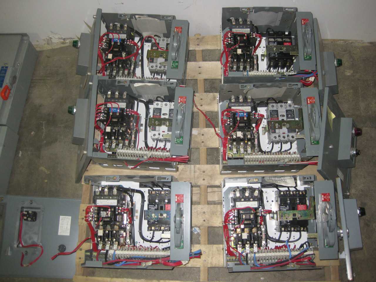 Allen Bradley MCC Bucket 50A BREAKERS SIZE 2 STR QTY 6 - CIRCUIT BREAKERS