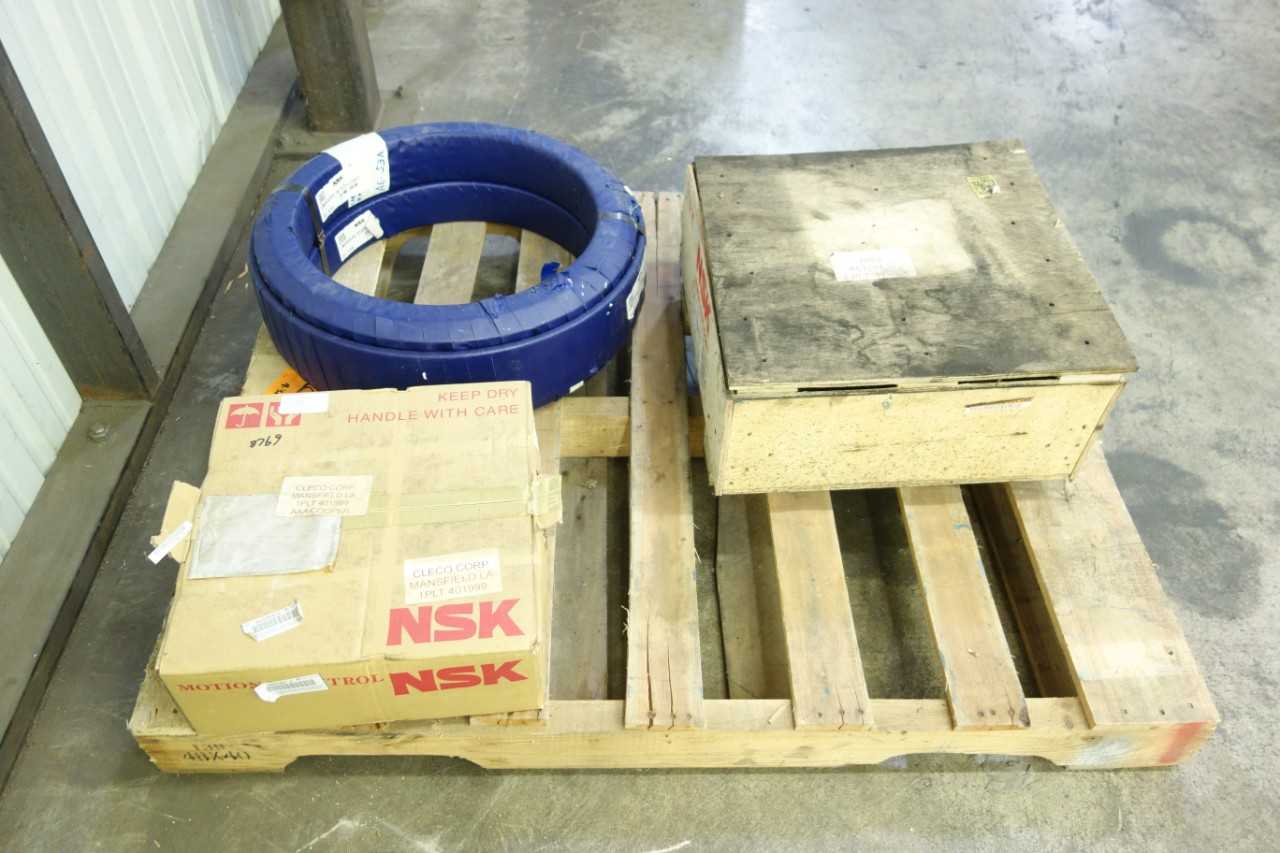 LOT OF 3 NSK ROLLER BEARINGS - BEARINGS