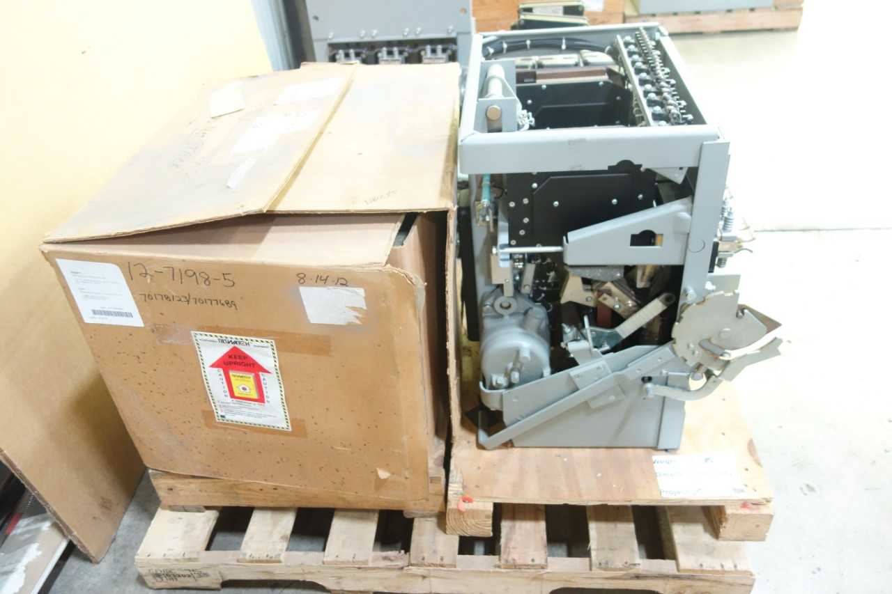 2 PALLETS OF ASSORTED CIRCUIT BREAKERS - CIRCUIT BREAKERS