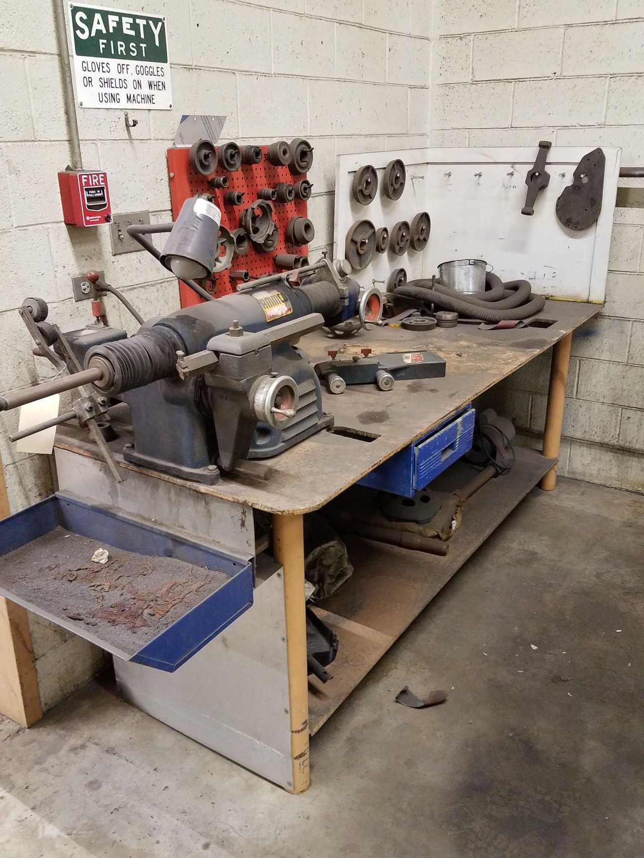 Brake lathe with work bench and accessories, 1hp 115/230V-AC - LATHES