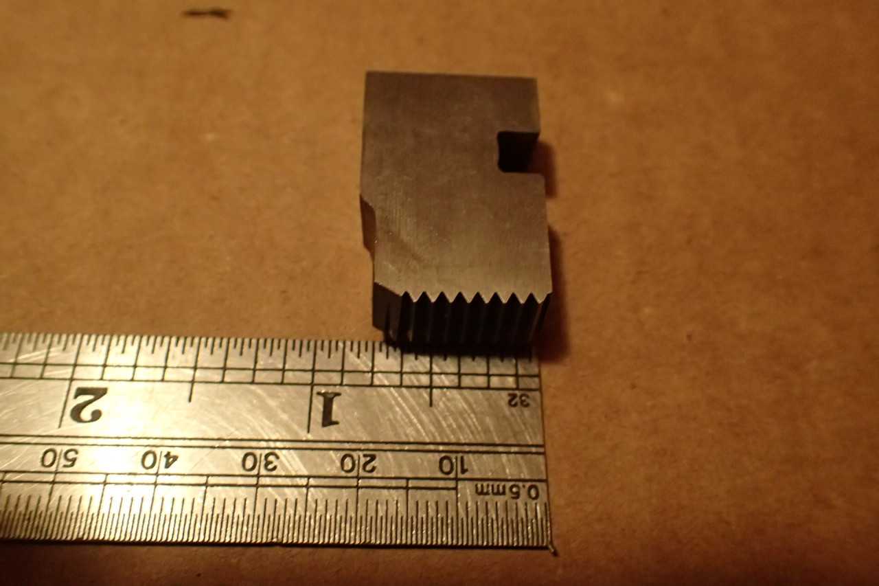 TRW Geometric 7/8" -14 NF Thread Chasers 1" DS Threading Die Head - HOLEMAKING TOOLS
