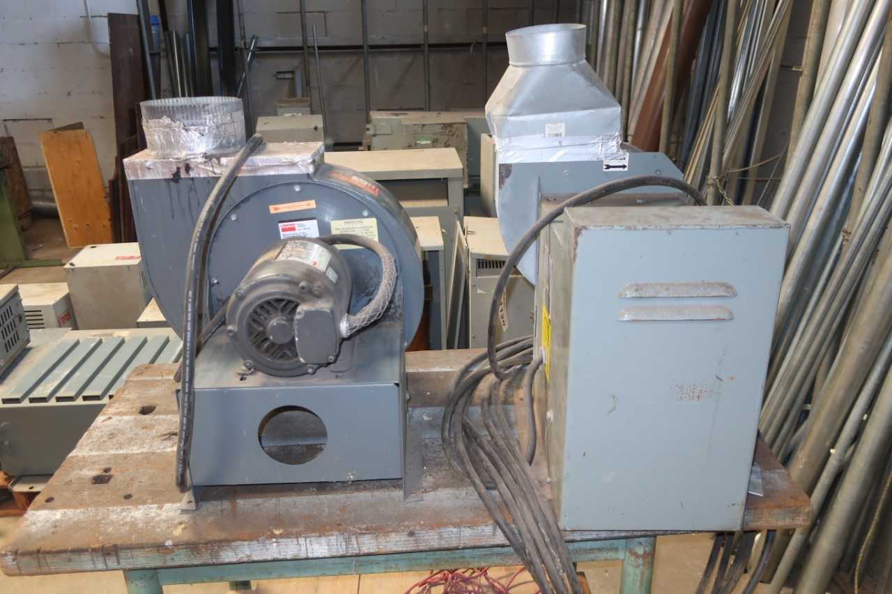 LOT OF 2 BLOWERS - ELECTRIC POWER TOOLS