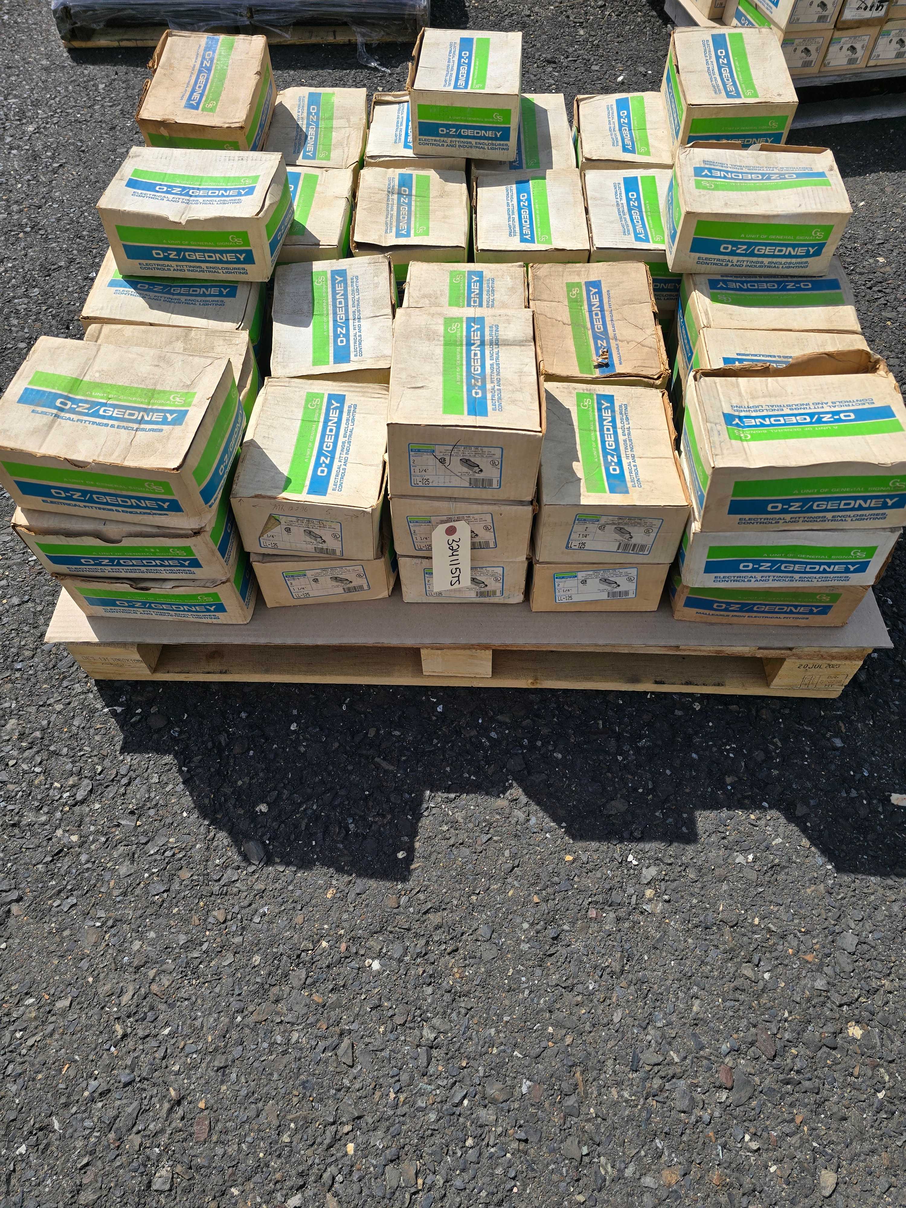 SKID OF OZ GEDNEY LL, LR, & LB CONDUIT BODIES - APPROX. 58 BOXES - CONDUIT