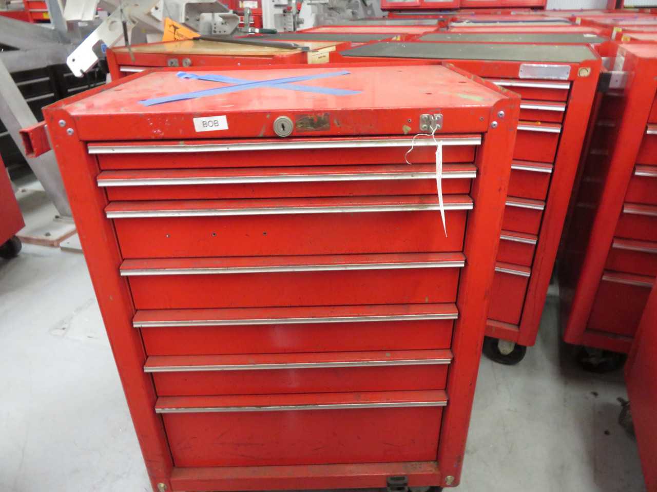 7 Drawer Tool Box Snap On - MISCELLANEOUS