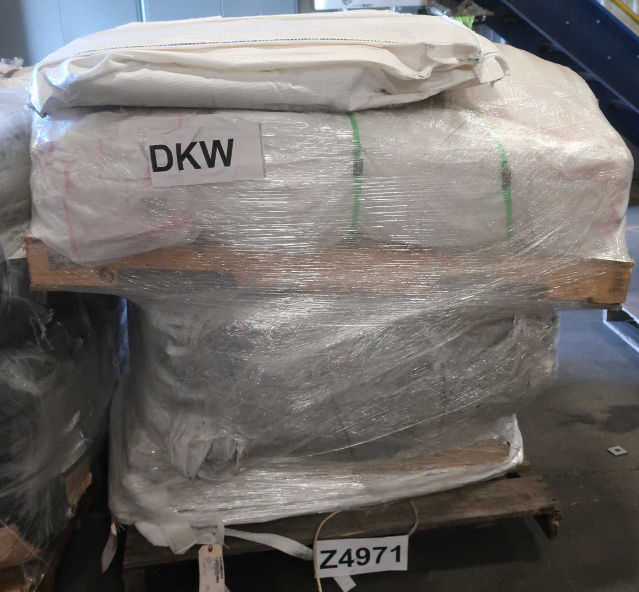 1 PALLET OF IPG POLYMER WASTE PACK BAGS 36X36X36 - MISCELLANEOUS
