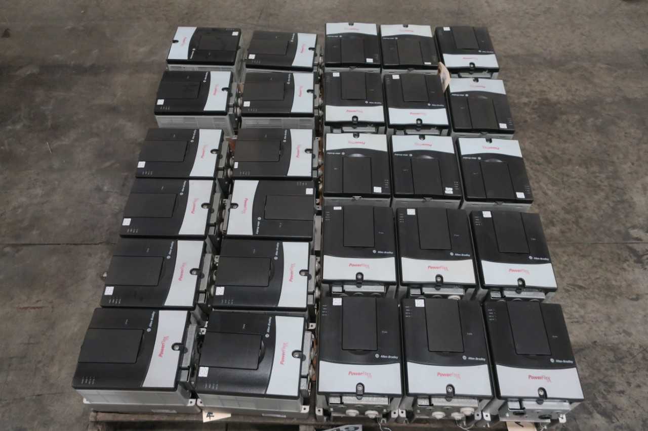 1 PALLET OF ALLEN BRADLEY POWERFLEX 70 MOTOR DRIVES - MOTOR DRIVES
