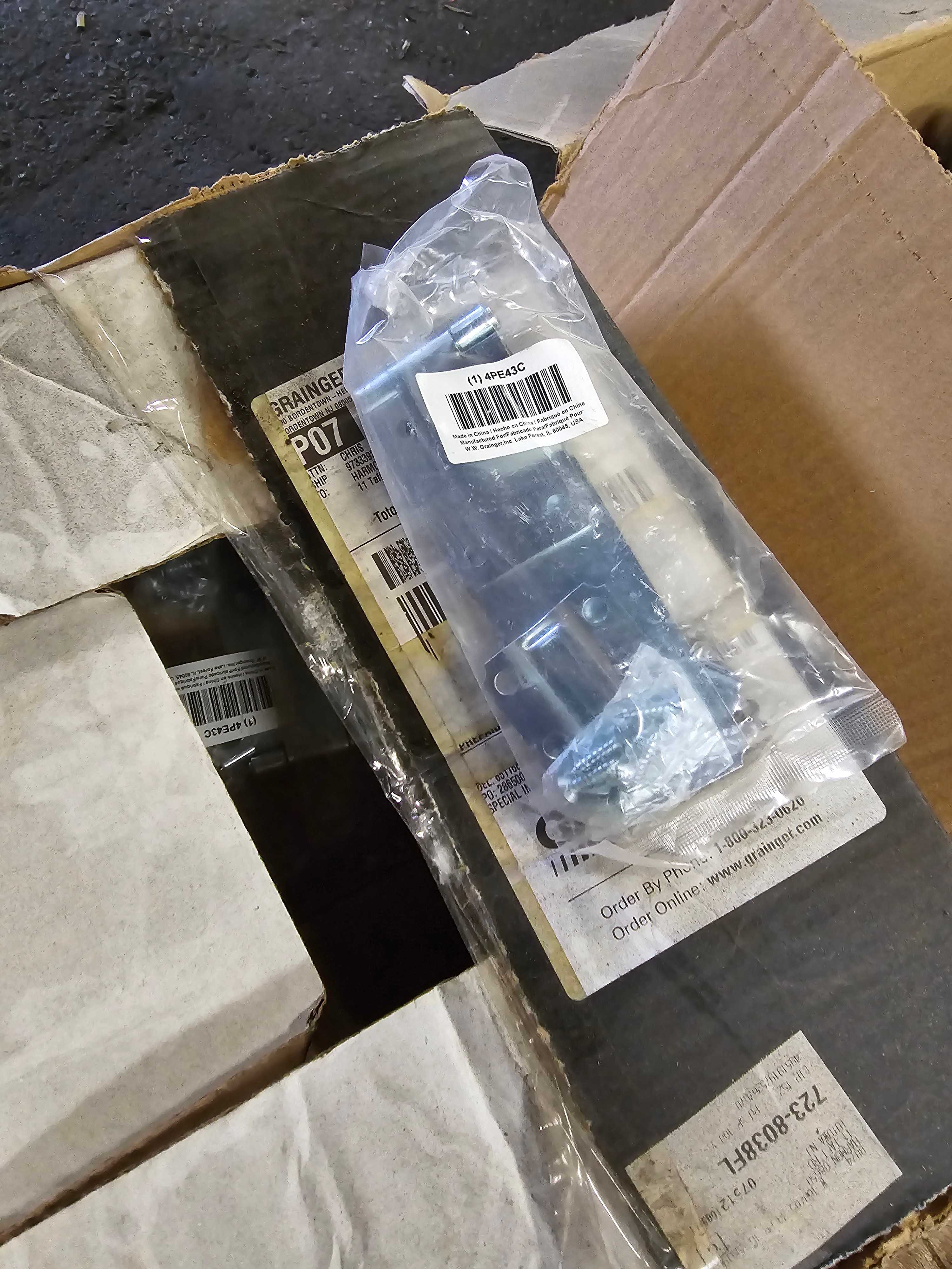 LOT OF MISC PARTS - INDUSTRIAL PARTS